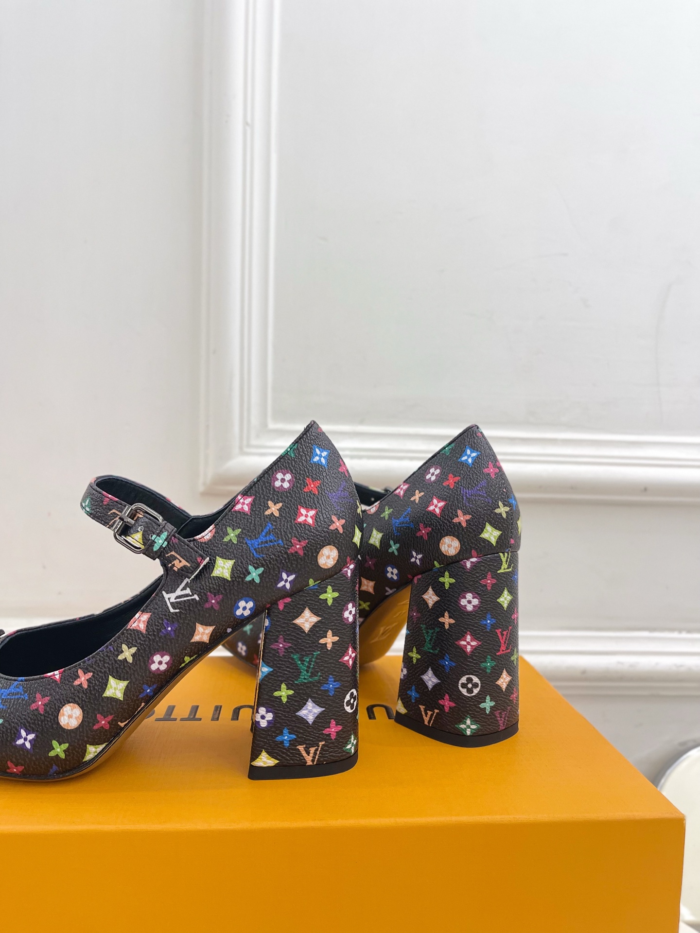 Women's high heels